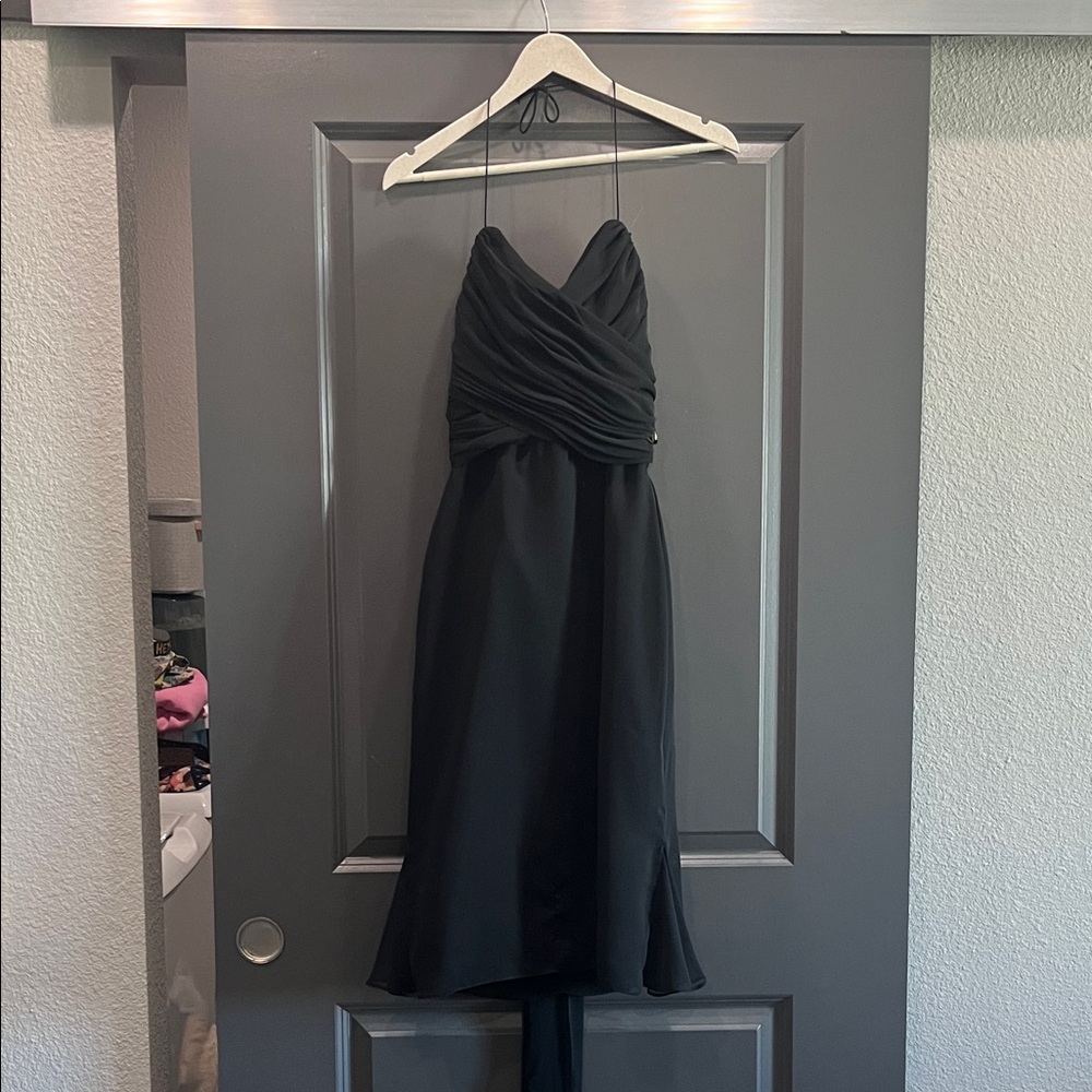 Vera Wang Black halter neck Midi Dress